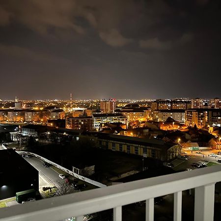 Chris Holiday Oradea Exteriér fotografie